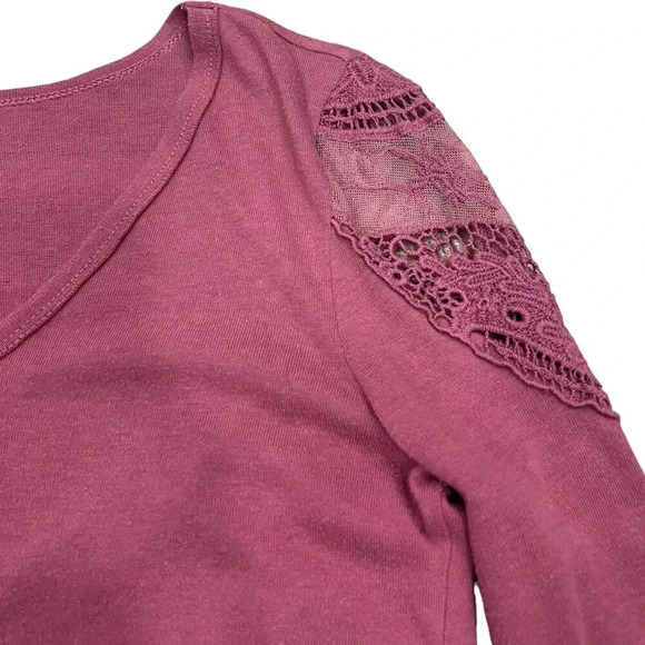 Altar’d State Purple Lace Shoulder Top S - Picture 2 of 4